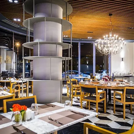 Otel Eightdays